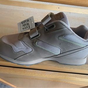 Dr. Scholls 9.5 W Woman’s Sneakers